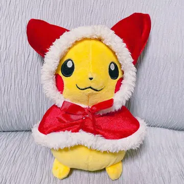 2012년 피카츄 봉제 인형
