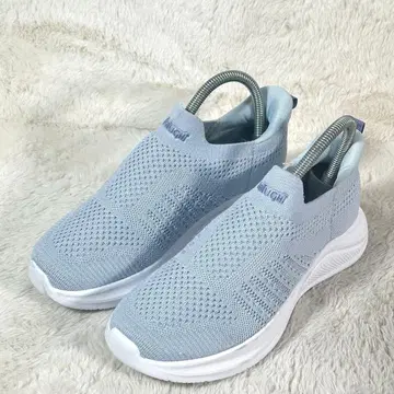 [ ABC SELECT ] 라이트 블루 니트 슬립온 스니커즈 메쉬