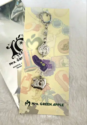 Mrs. GREEN APPLE 랜덤 키링 라일락