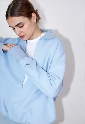 Shinzone 딥 V넥 맨투맨 풀오버