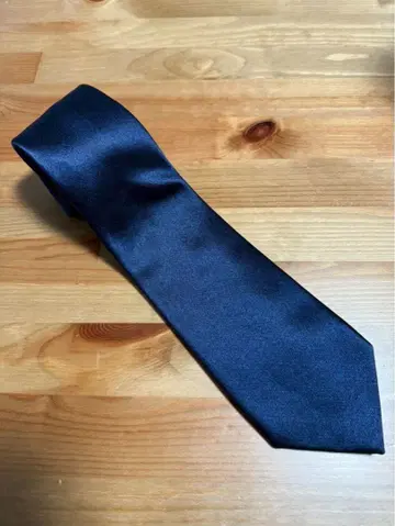 TAKEO KIKUCHI 새틴 넥타이