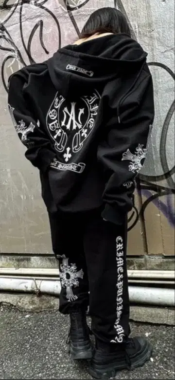 A'GEM/9 x .kom [ A'GEM/9/에이젬나인 ] 셋업