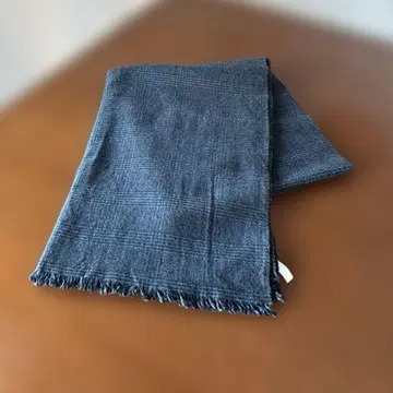 매킨토시 다크 그레이 체크 머플러