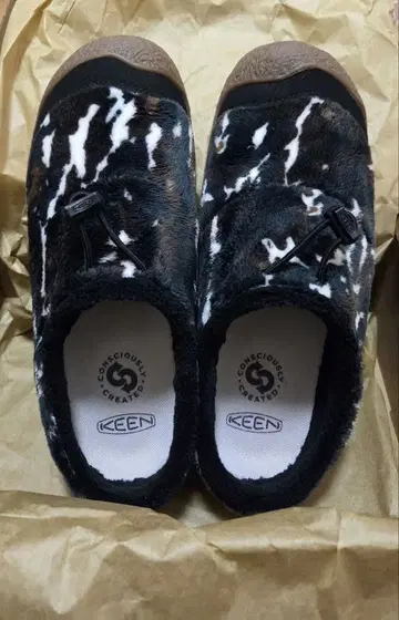 KEEN 하우저 쓰리 슬라이드 슬립온