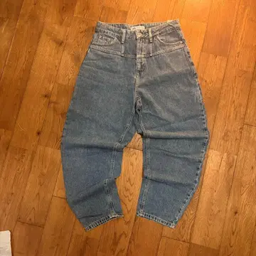 ZARA 하이웨스트 크롭 데님 38