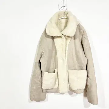 오드리앤존와드 리버서블 보아 무스탕 코트