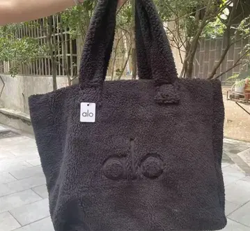 alo 블랙 토트백 빅