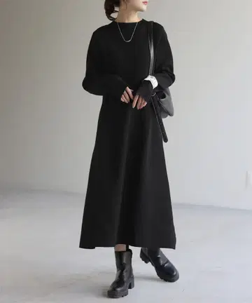 HUG.U A라인 니트 원피스