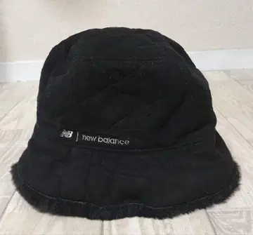 new balance 버킷햇 블랙