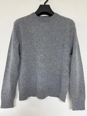 BEAMS+ 라이트 그레이 크루넥 스웨터