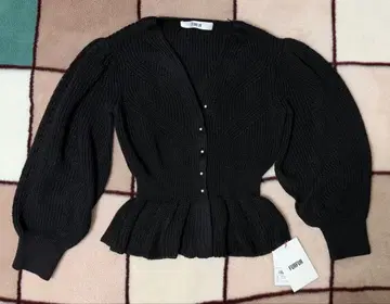 FURFUR 페플럼 펄 버튼 니트 가디건 새상품 골지 편직