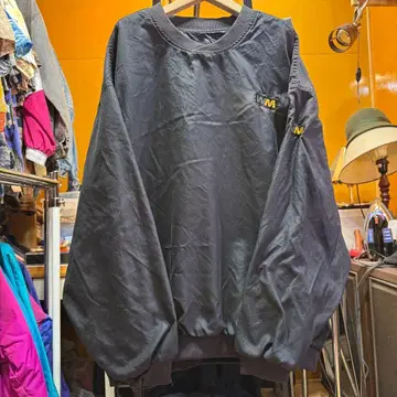 미국 빈티지 의류 로고 자수 DIVOTS 블랙 긴팔 나일론 자켓 L