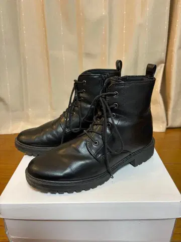 가죽 레이스업 부츠 블랙 23-24cm