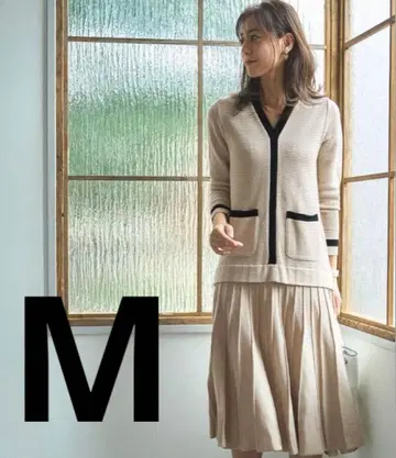 [ 새상품급 ] RUIRUE BOUTIQUE 바이컬러 플리츠 니트 원피스