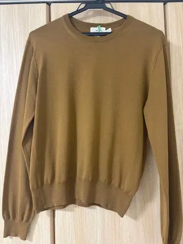 클리닝 완료 베르메이유 페예나 18G 플레인 크루넥 풀오버