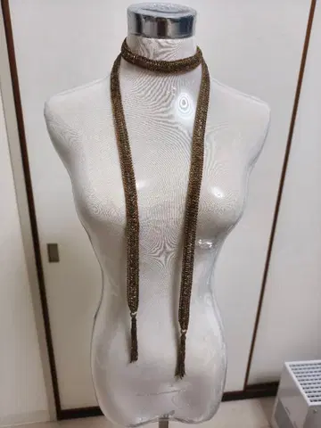 브라운 라리엇 목걸이