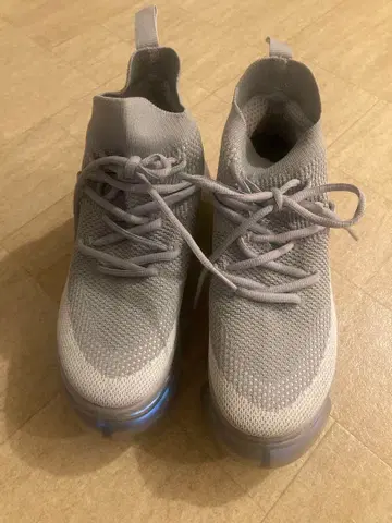 mikiosakabe 스니커즈