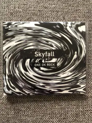 ONE OK ROCK Skyfall CD 회장 한정판 미개봉 새상품