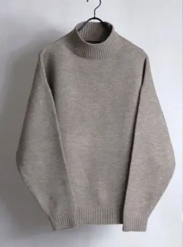 컨펌 / 울 터치 루즈 터틀 니트 L