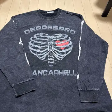 Vancarhell 골격과 하트의 긴팔 티셔츠