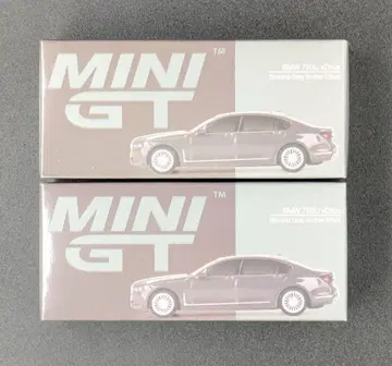 MINI GT BMW 750Li xDrive Bernina Grey