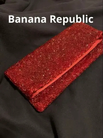 바나나리퍼블릭 비즈 클러치백