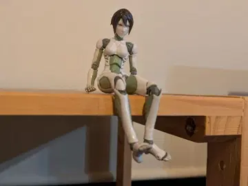 동아중공 합성인간 여성형 1/12 상자 없음 각부 가동 문제 없음