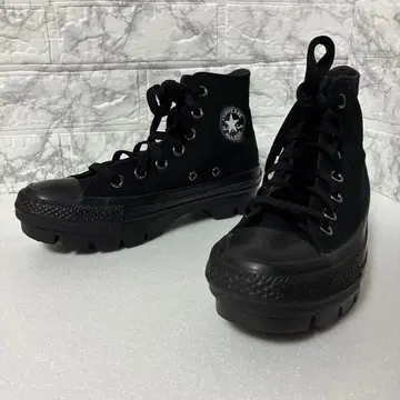 CONVERSE CHUNK HI 블랙 (정가 9,350엔)