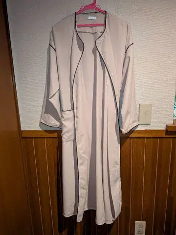 핑크 베이지 롱 코트 끈 포함