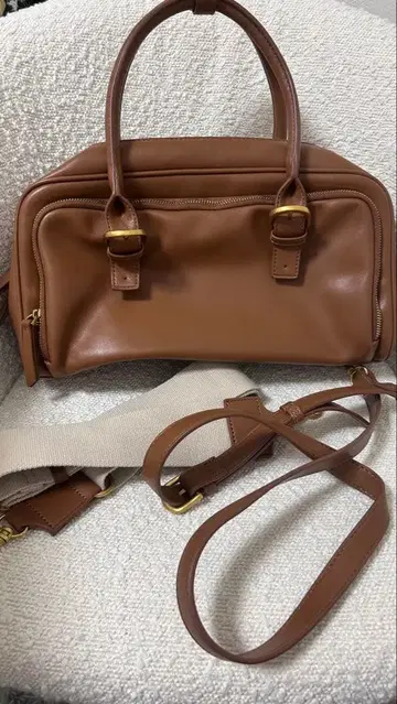 ZARA 브라운 숄더백