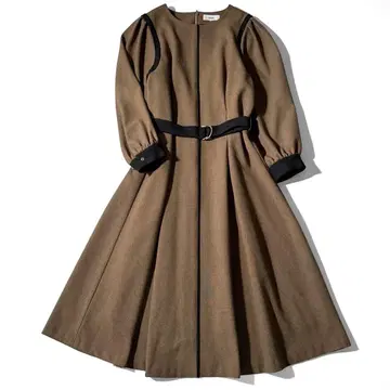 토나르 TONAL 웜 트윌 바이컬러 턱 플레어 원피스