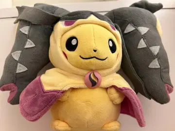 메가쿠치트 판초를 입은 피카츄 봉제 인형 포켓몬 센터 한정판