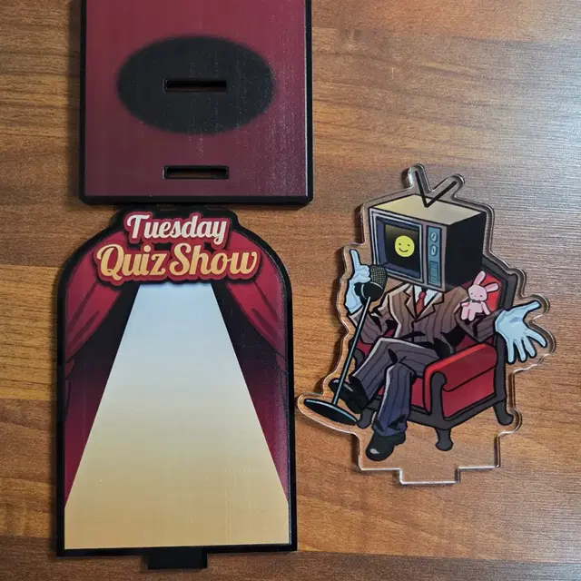 괴담출근 괴출 브라운 아크릴 스탠드 양도 판매