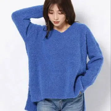 BARNYARDSTORM 파랑 V넥 니트