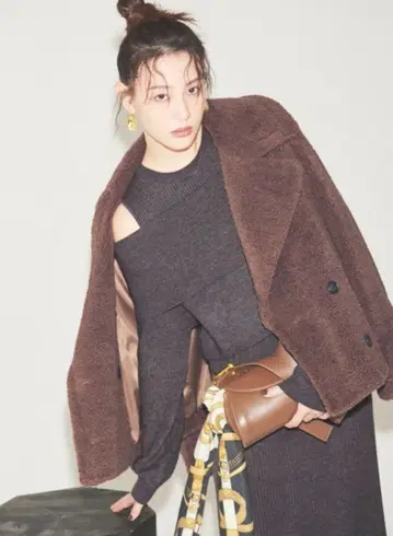 Mystrada 미사용 새상품! 최신작 보아 숏코트