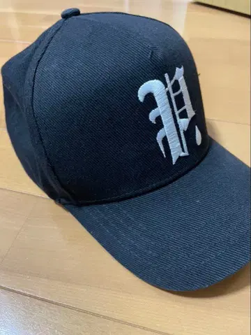 PHATRNK x SRVNTZ 캡