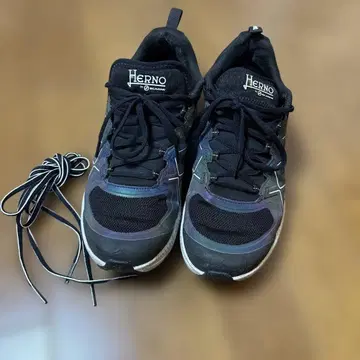 Herno 블랙 스니커즈