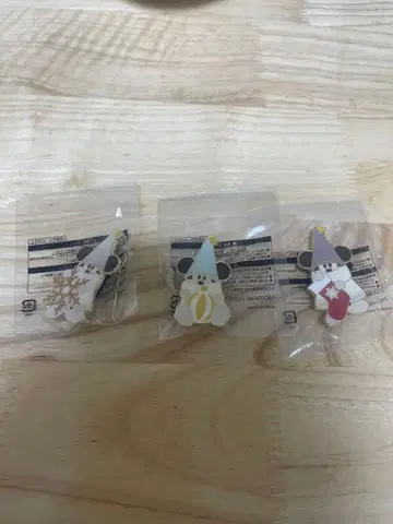 릴린린 핀 배지