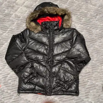 블랙 다운 자켓 후드 부착