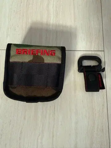 BRIEFING 퍼터 커버 카모플라주 마렛용 새상품 미사용 카라비너