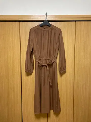 SHIPS 컬러즈 브라운 긴팔 원피스 허리 리본