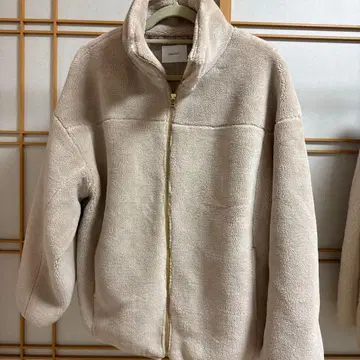 [ 금기 ] DISCOAT 깔끔한 보아 스탠드 블루종 베이지