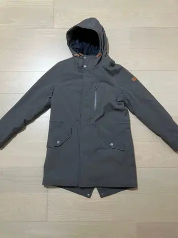 AIGLE. GORE-TEX 다운 자켓