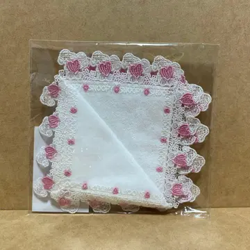 화이트 스누피 긴자와 레이스 손수건