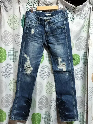 AVIREX 데미지 가공 데님 팬츠