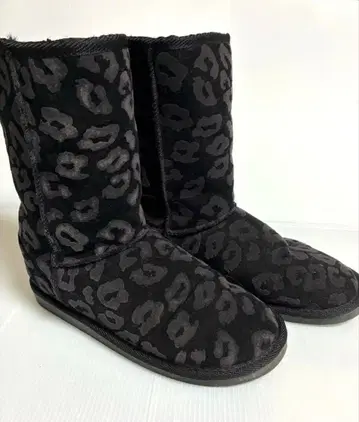 AZUL by moussy 블랙 레오파드 무늬 어그 부츠 M 사이즈