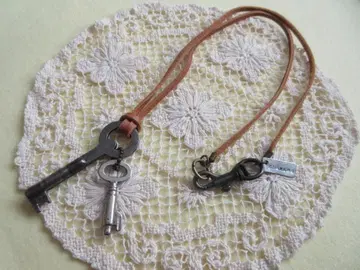 차르카 빈티지 키 목걸이