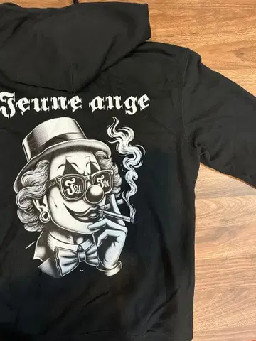 Jeune ange 크라운 디자인 후드티