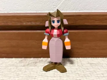 파이널 판타지 리메이크 발매 기념 복권 G상 미니 피규어 에어리스