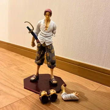 원피스 붉은 머리 샹크스 피규어 pop